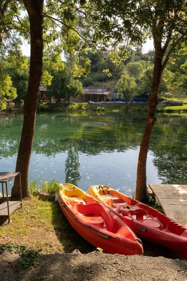 River huts Zrmanja Obrovac Buitenkant foto