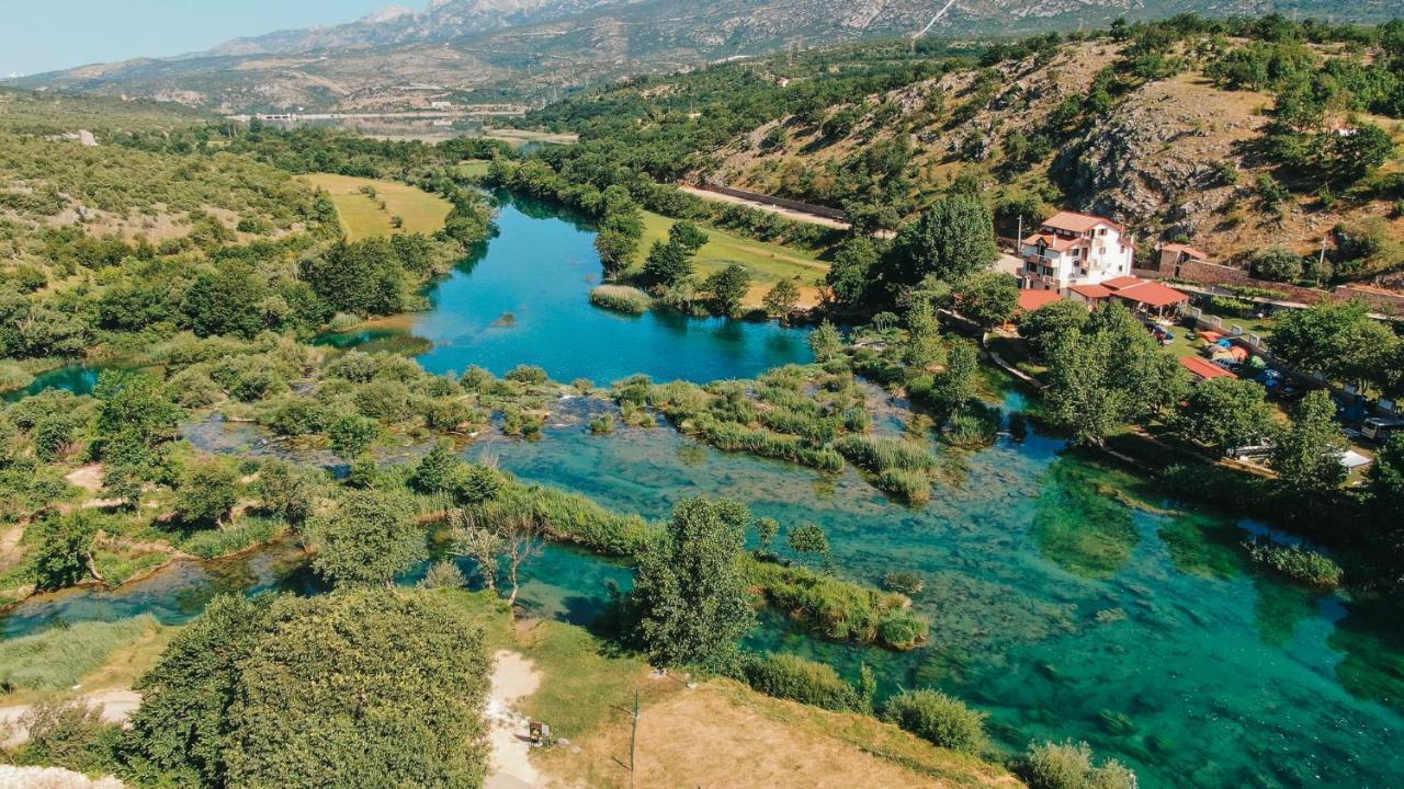 River huts Zrmanja Obrovac Buitenkant foto