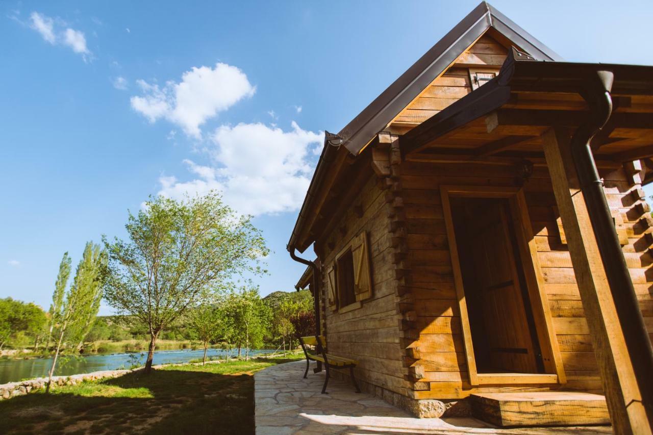 River huts Zrmanja Obrovac Buitenkant foto